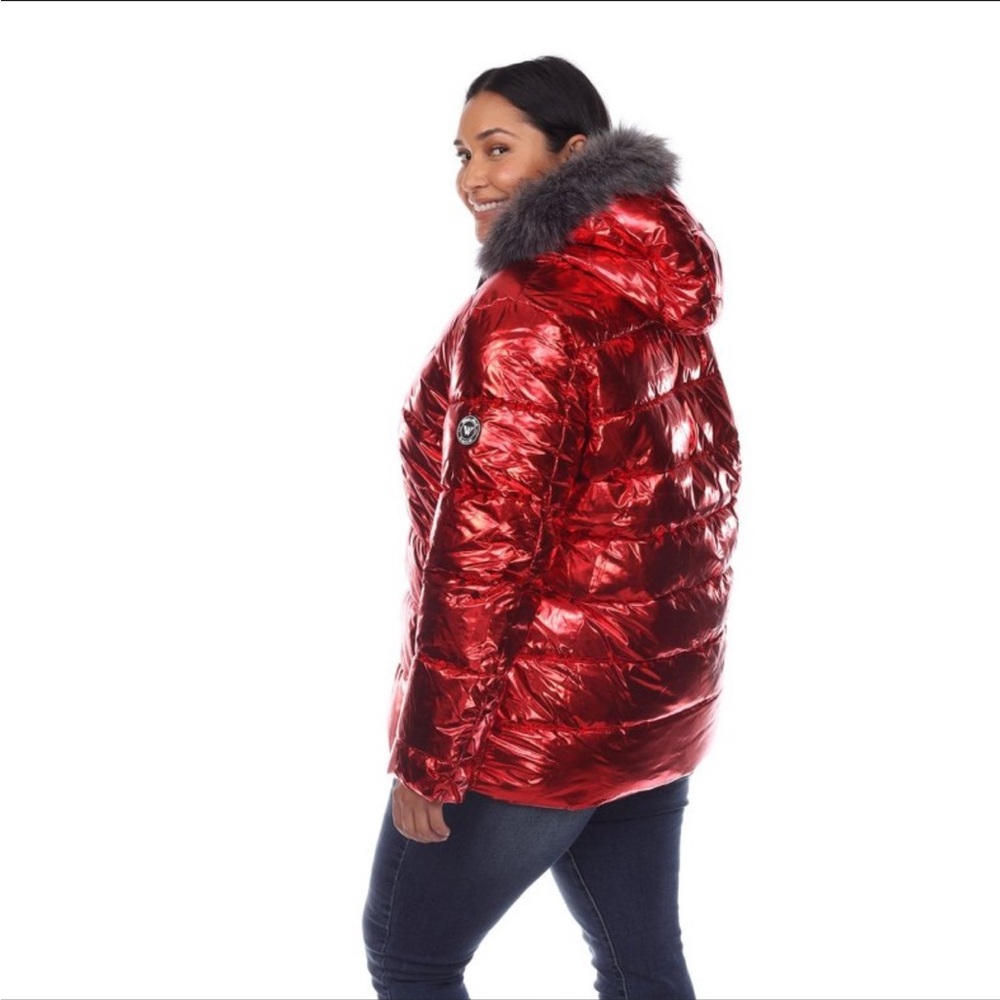 White Mark Women's Plus Size Metallic Zip-Up Quilted Coat - Picture 9 of 9